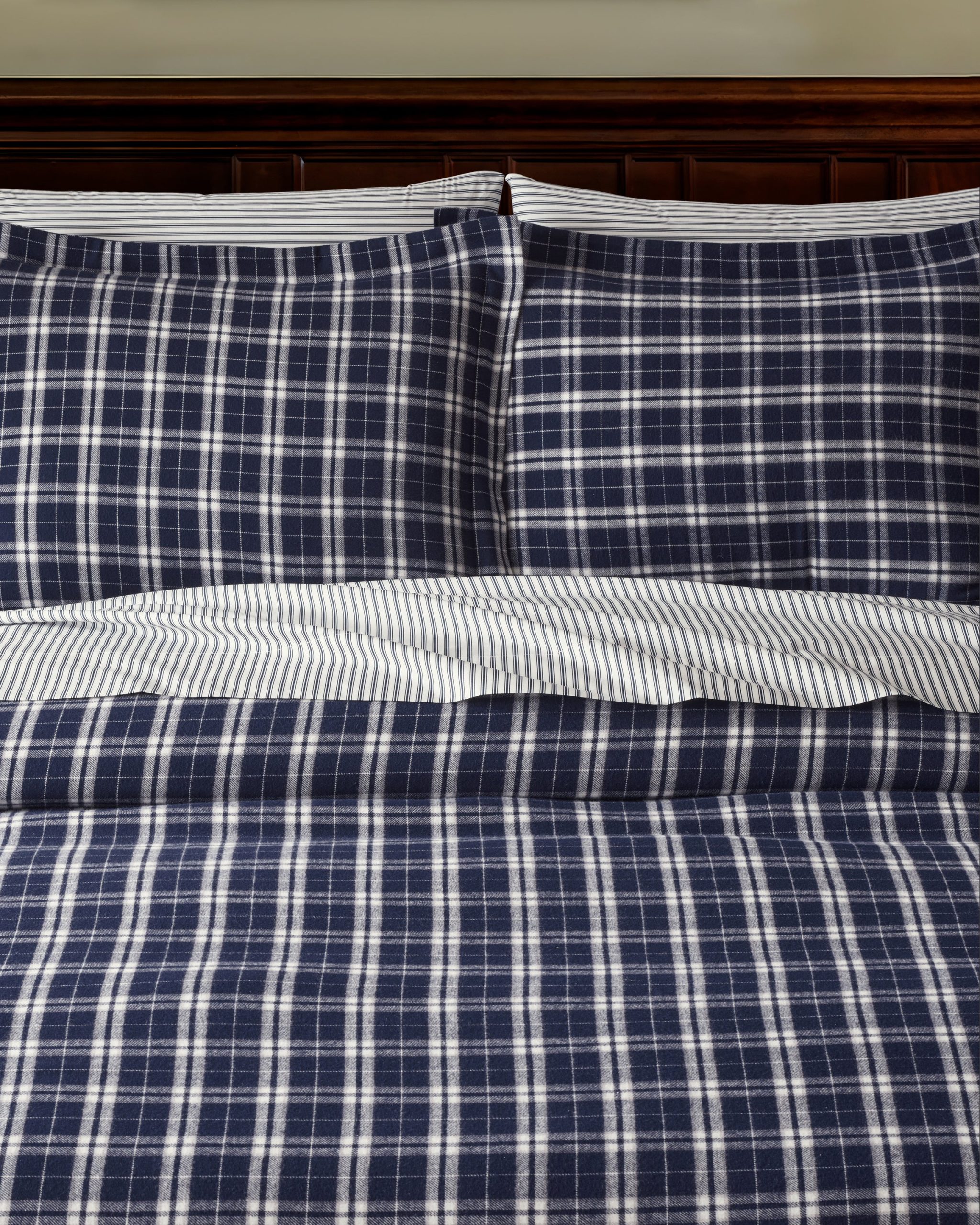 Flannel Duvet Set in Oxford Tartan - Image 4